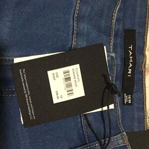 Tahari 10/30 brand new with tags
